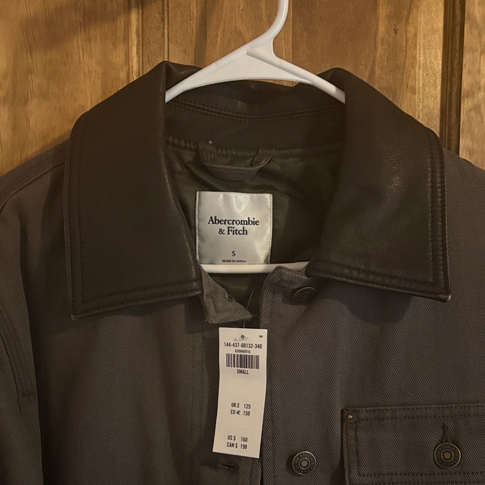 Abercrombie & Fitch Field Jacket with Contrast Collar - Picture 4 of 5